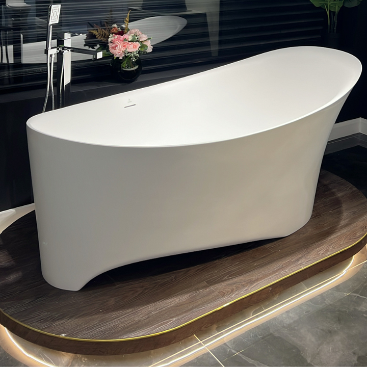 Tiaara Free Standing Bathtub
