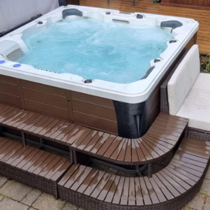 Erie SE 46-Jet Hot Tub Spa for 6