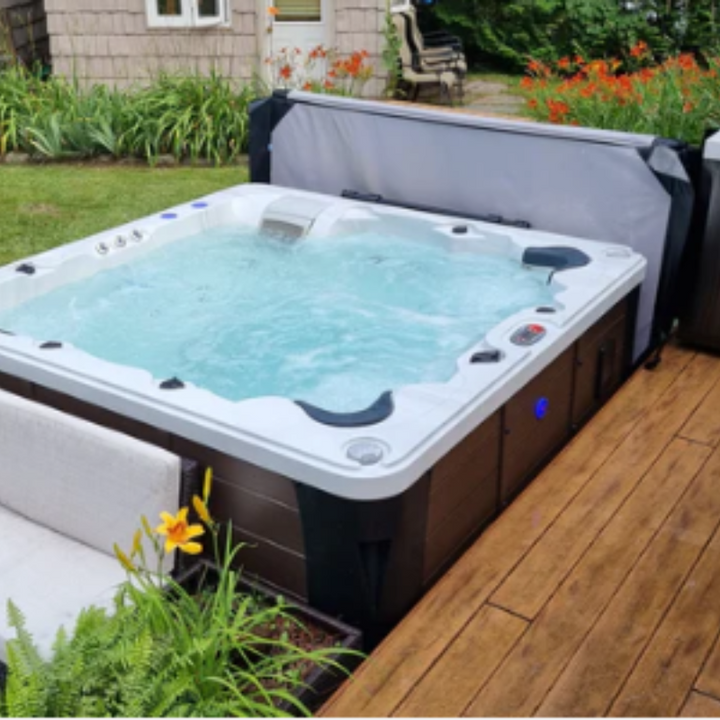 Erie SE 46-Jet Hot Tub Spa for 6 People