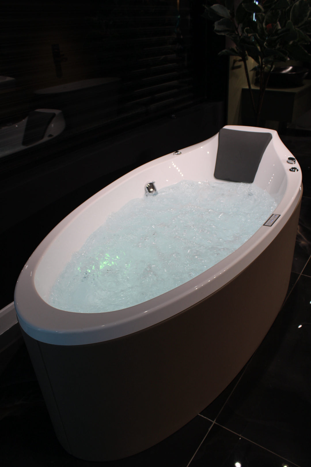 Tiaara Oxypool System Free Standing