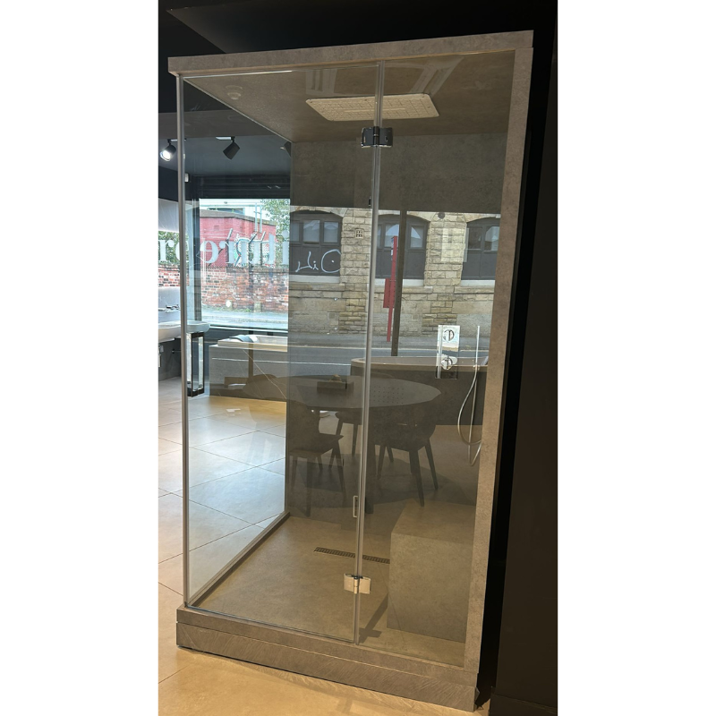 Indoor Glass Artize Quadro Steam Generator Cabin