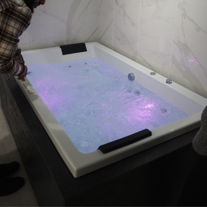 Luxurious Dual Person Kubix Prime Whirlpool and Airpool Combi System