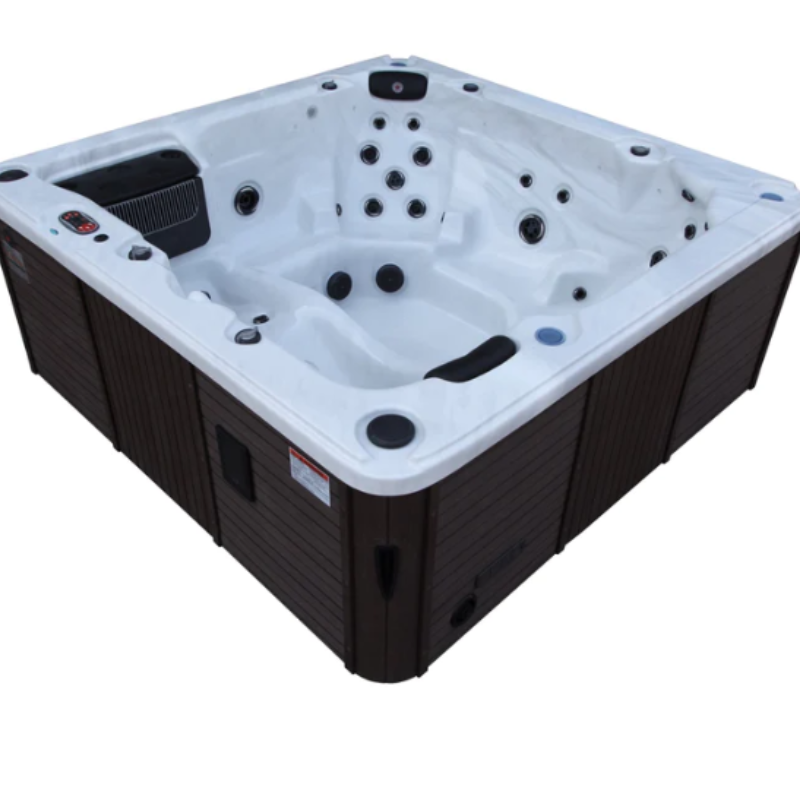 Thunder Bay Hot Tub 44-Jet - 6 Seater
