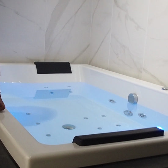 luxury bathtubs